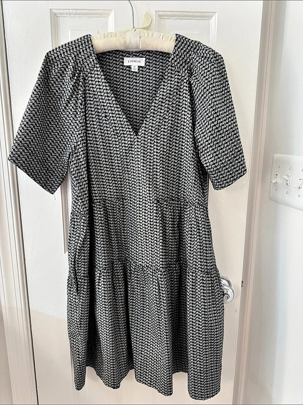 EVEREVE Printed Mini Dress Size Medium Like New